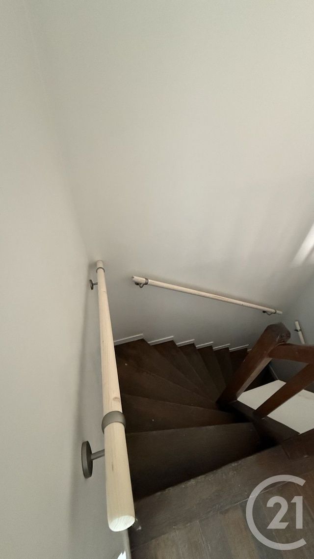 Appartement F1 à louer - 1 pièce - 53.27 m2 - CORBEIL ESSONNES - 91 - ILE-DE-FRANCE - Century 21 Martinot Immobilier