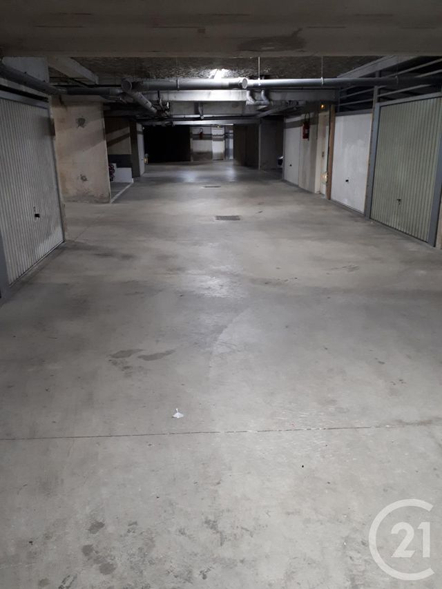 parking à louer - 15.0 m2 - MONTLHERY - 91 - ILE-DE-FRANCE - Century 21 Martinot Immobilier