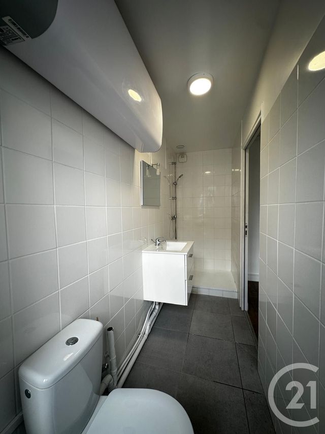 Appartement F3 à louer - 3 pièces - 53.45 m2 - CORBEIL ESSONNES - 91 - ILE-DE-FRANCE - Century 21 Martinot Immobilier
