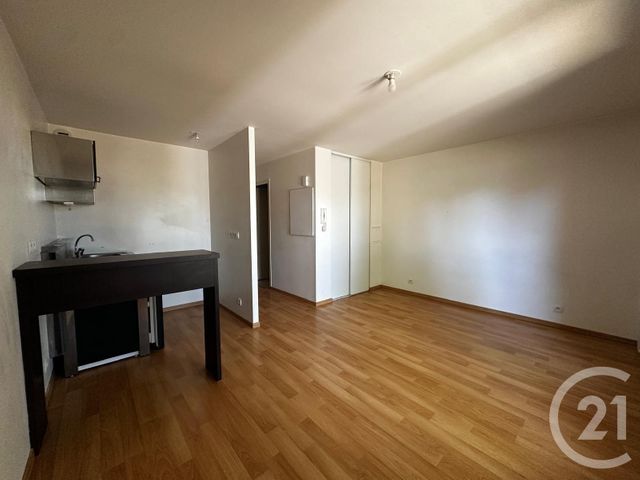 Appartement F1 à louer - 1 pièce - 24.1 m2 - CORBEIL ESSONNES - 91 - ILE-DE-FRANCE - Century 21 Martinot Immobilier