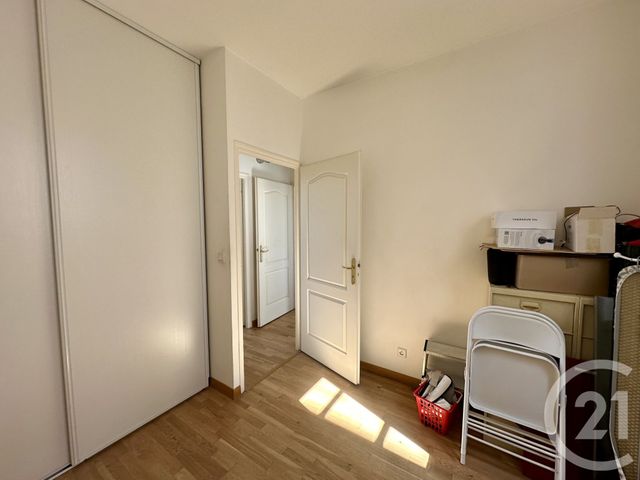 Appartement F3 à vendre - 3 pièces - 67.17 m2 - CORBEIL ESSONNES - 91 - ILE-DE-FRANCE - Century 21 Martinot Immobilier