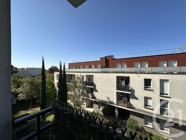 Appartement F2 à vendre - 2 pièces - 42.98 m2 - CORBEIL ESSONNES - 91 - ILE-DE-FRANCE - Century 21 Martinot Immobilier