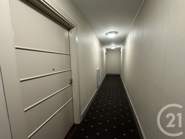 Appartement F2 à vendre - 2 pièces - 42.98 m2 - CORBEIL ESSONNES - 91 - ILE-DE-FRANCE - Century 21 Martinot Immobilier