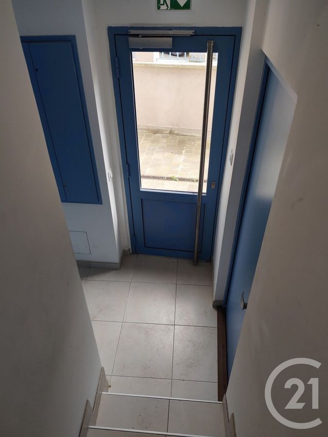 Appartement Studio à louer - 1 pièce - 27.06 m2 - CORBEIL ESSONNES - 91 - ILE-DE-FRANCE - Century 21 Martinot Immobilier