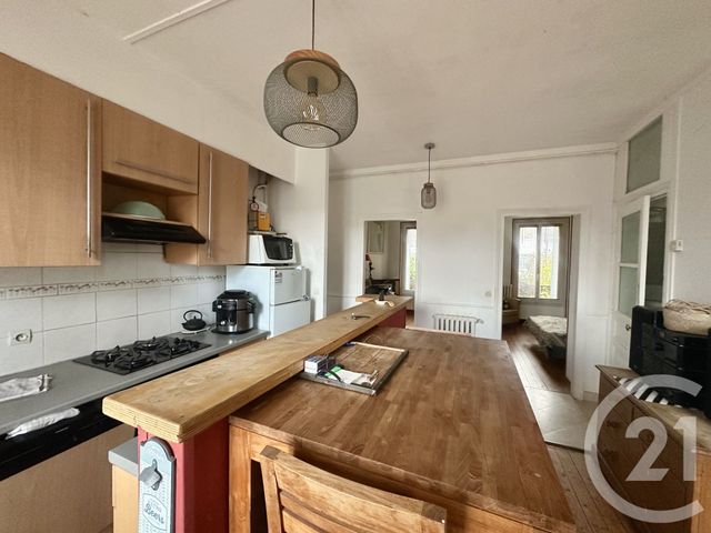 Appartement F3 à vendre - 3 pièces - 47.6 m2 - CORBEIL ESSONNES - 91 - ILE-DE-FRANCE - Century 21 Martinot Immobilier