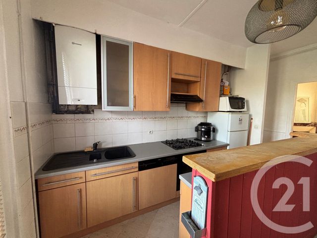Appartement F3 à vendre - 3 pièces - 47.6 m2 - CORBEIL ESSONNES - 91 - ILE-DE-FRANCE - Century 21 Martinot Immobilier