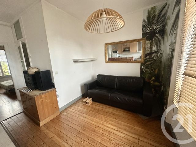 Appartement F3 à vendre - 3 pièces - 47.6 m2 - CORBEIL ESSONNES - 91 - ILE-DE-FRANCE - Century 21 Martinot Immobilier
