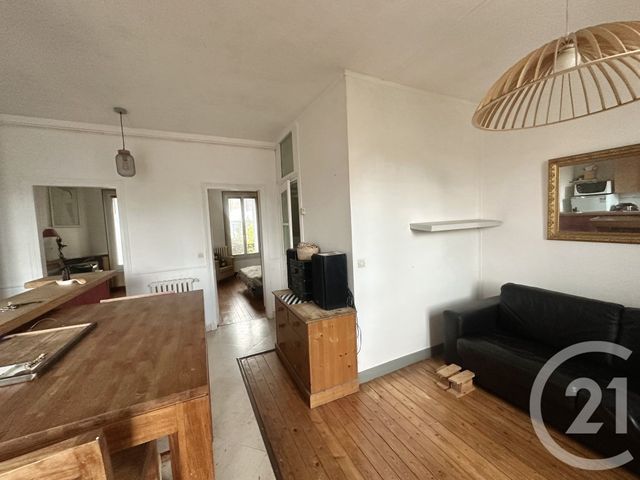 Appartement F3 à vendre - 3 pièces - 47.6 m2 - CORBEIL ESSONNES - 91 - ILE-DE-FRANCE - Century 21 Martinot Immobilier
