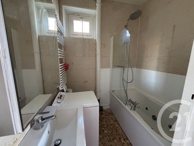 Appartement F3 à vendre - 3 pièces - 47.6 m2 - CORBEIL ESSONNES - 91 - ILE-DE-FRANCE - Century 21 Martinot Immobilier
