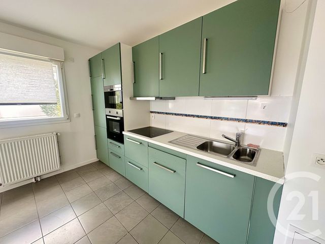 Appartement F3 à vendre - 3 pièces - 61.0 m2 - ST PIERRE DU PERRAY - 91 - ILE-DE-FRANCE - Century 21 Martinot Immobilier