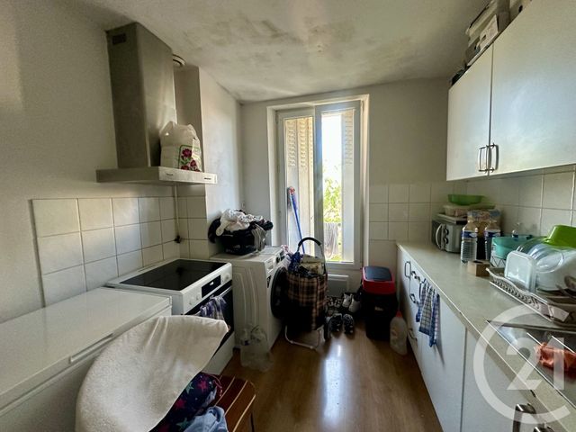 Appartement F2 à vendre - 2 pièces - 36.38 m2 - CORBEIL ESSONNES - 91 - ILE-DE-FRANCE - Century 21 Martinot Immobilier