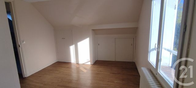 maison à louer - 6 pièces - 102.77 m2 - BRUNOY - 91 - ILE-DE-FRANCE - Century 21 Martinot Immobilier