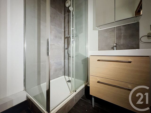 Appartement F3 à louer - 3 pièces - 50.04 m2 - CORBEIL ESSONNES - 91 - ILE-DE-FRANCE - Century 21 Martinot Immobilier