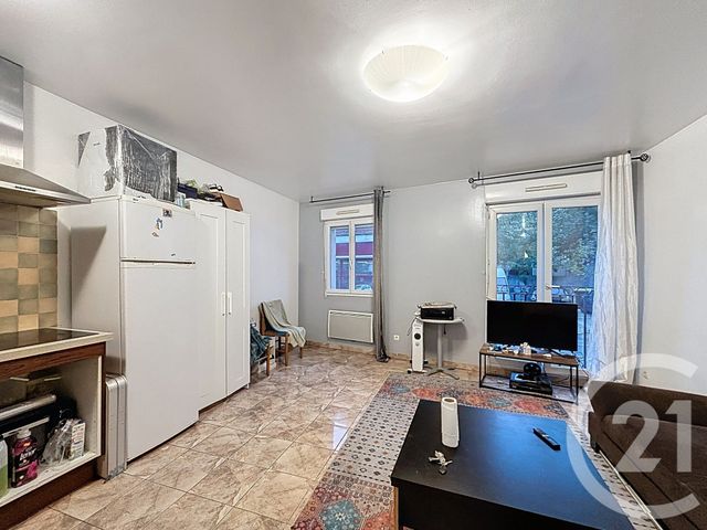 Appartement F2 à vendre - 2 pièces - 46.0 m2 - CORBEIL ESSONNES - 91 - ILE-DE-FRANCE - Century 21 Martinot Immobilier