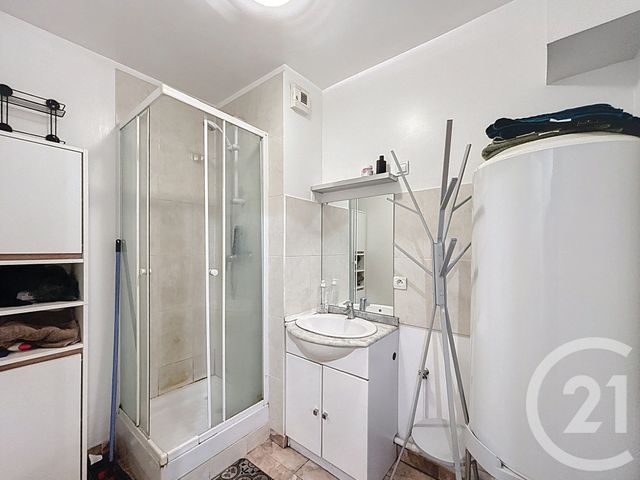 Appartement F2 à vendre - 2 pièces - 46.0 m2 - CORBEIL ESSONNES - 91 - ILE-DE-FRANCE - Century 21 Martinot Immobilier