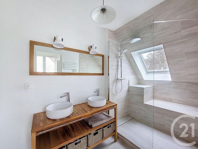 maison à vendre - 7 pièces - 164.97 m2 - ST GERMAIN LES CORBEIL - 91 - ILE-DE-FRANCE - Century 21 Martinot Immobilier