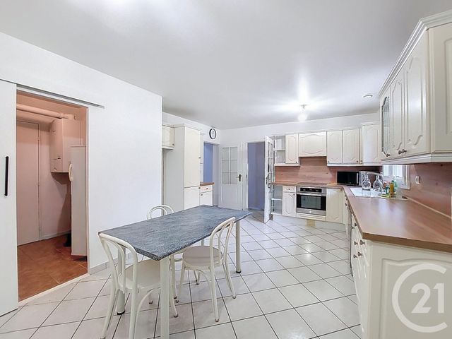 maison à vendre - 7 pièces - 164.97 m2 - ST GERMAIN LES CORBEIL - 91 - ILE-DE-FRANCE - Century 21 Martinot Immobilier