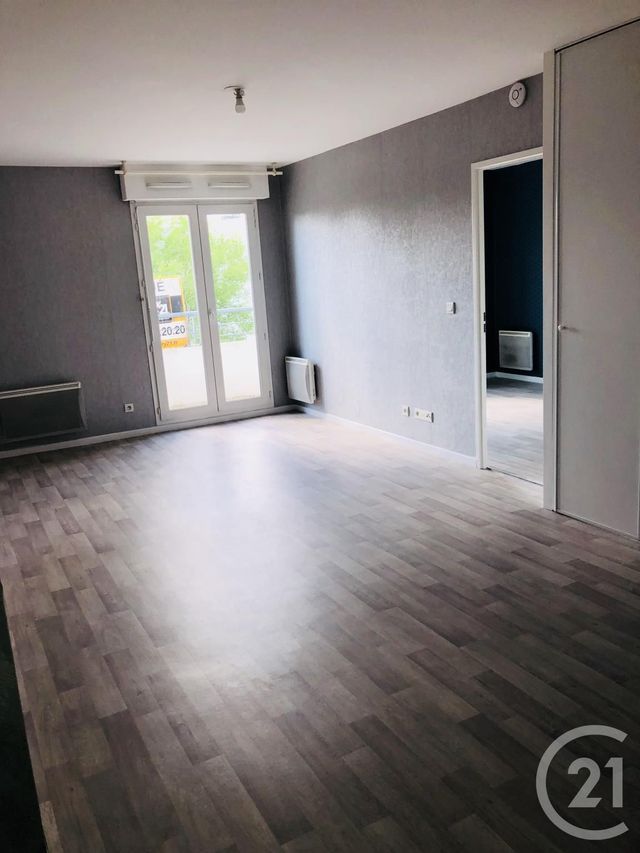 Appartement F2 à louer - 2 pièces - 43.15 m2 - CORBEIL ESSONNES - 91 - ILE-DE-FRANCE - Century 21 Martinot Immobilier