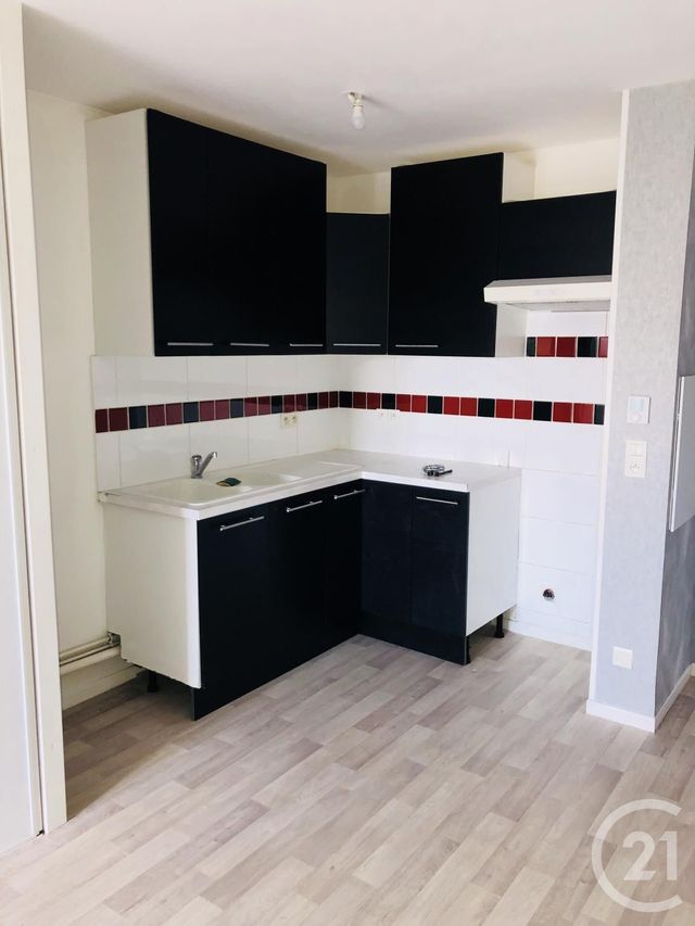 Appartement F2 à louer - 2 pièces - 43.15 m2 - CORBEIL ESSONNES - 91 - ILE-DE-FRANCE - Century 21 Martinot Immobilier