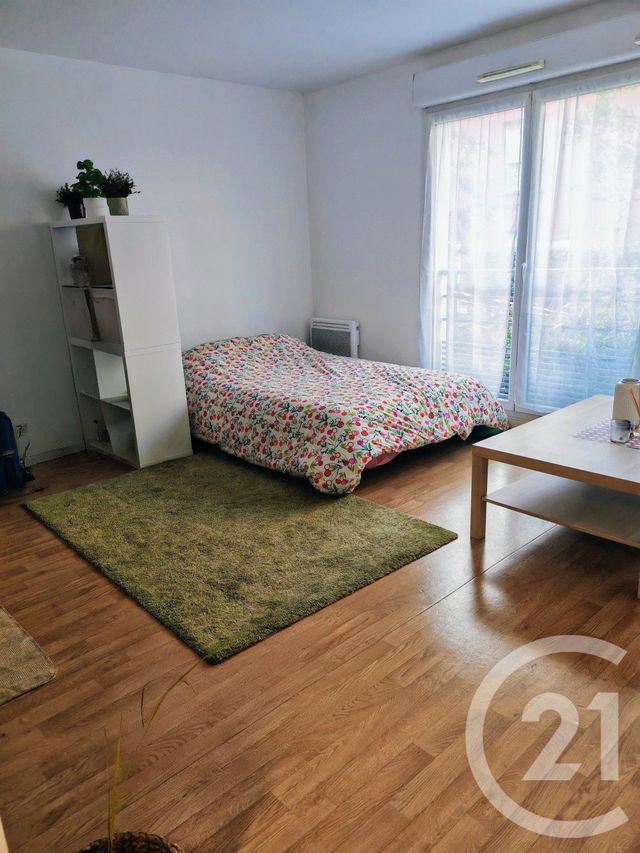 Appartement F1 à louer CORBEIL ESSONNES