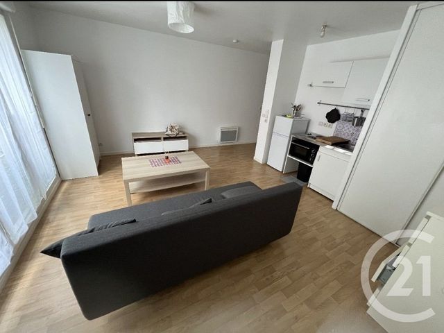 Appartement F1 à louer - 1 pièce - 28.88 m2 - CORBEIL ESSONNES - 91 - ILE-DE-FRANCE - Century 21 Martinot Immobilier