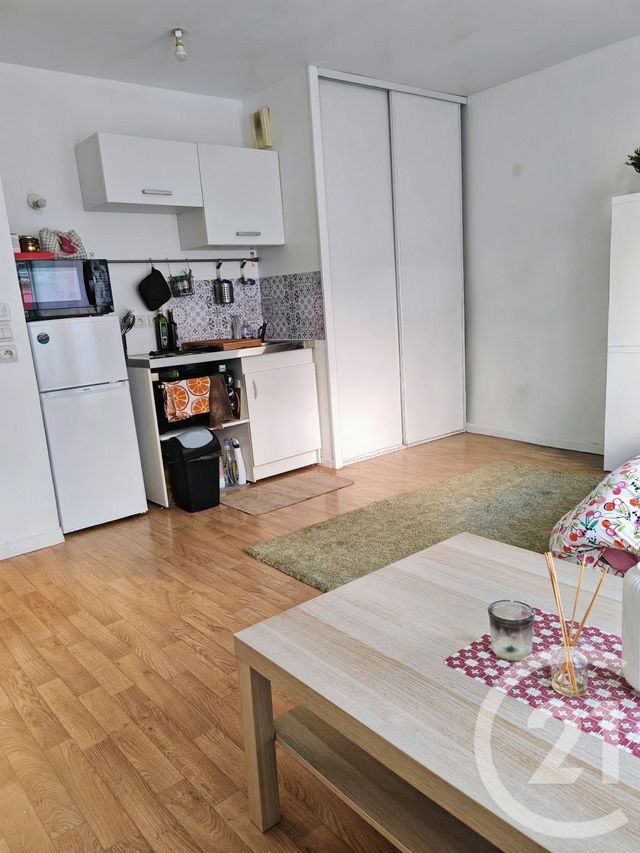 Appartement F1 à louer - 1 pièce - 28.88 m2 - CORBEIL ESSONNES - 91 - ILE-DE-FRANCE - Century 21 Martinot Immobilier
