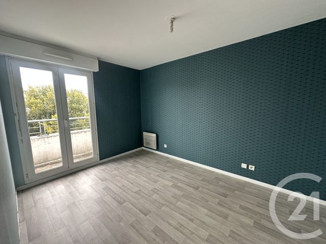 Appartement F2 à vendre - 2 pièces - 43.15 m2 - CORBEIL ESSONNES - 91 - ILE-DE-FRANCE - Century 21 Martinot Immobilier