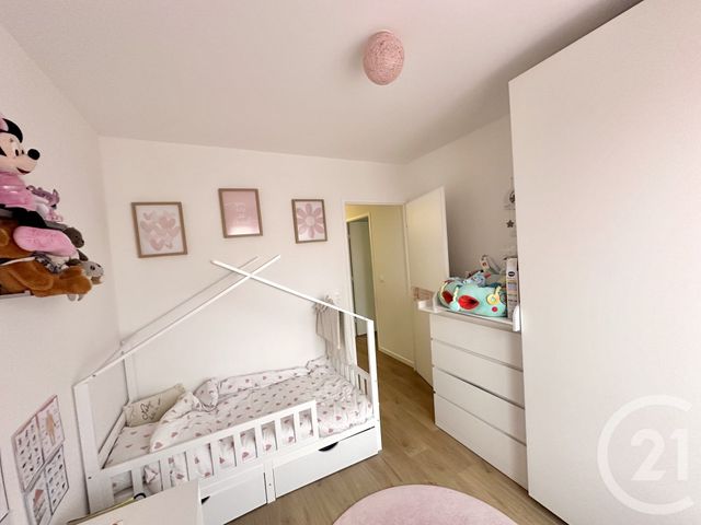 Appartement F3 à vendre - 3 pièces - 65.15 m2 - CORBEIL ESSONNES - 91 - ILE-DE-FRANCE - Century 21 Martinot Immobilier