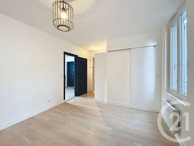 Appartement F2 à vendre - 2 pièces - 36.4 m2 - CORBEIL ESSONNES - 91 - ILE-DE-FRANCE - Century 21 Martinot Immobilier