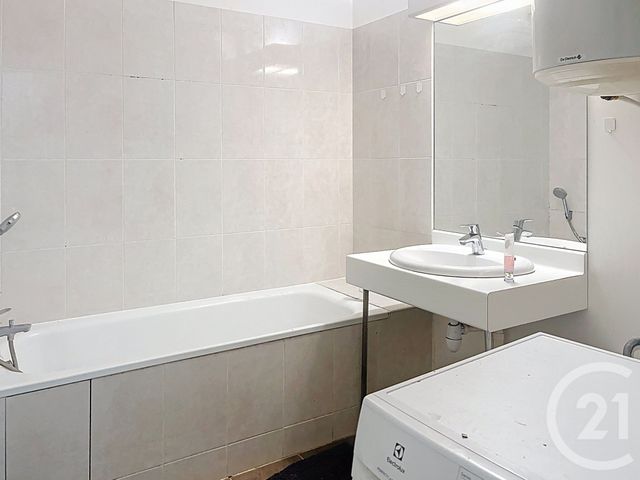 Appartement F1 à vendre - 1 pièce - 25.0 m2 - CORBEIL ESSONNES - 91 - ILE-DE-FRANCE - Century 21 Martinot Immobilier