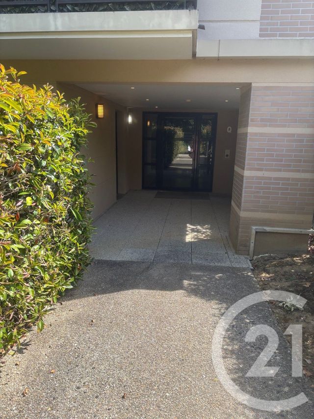 Appartement F1 à louer - 1 pièce - 26.8 m2 - ST GERMAIN LES CORBEIL - 91 - ILE-DE-FRANCE - Century 21 Martinot Immobilier