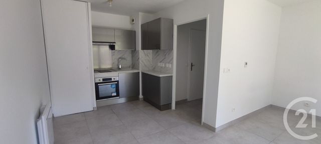 Appartement F1 à louer - 1 pièce - 26.8 m2 - ST GERMAIN LES CORBEIL - 91 - ILE-DE-FRANCE - Century 21 Martinot Immobilier