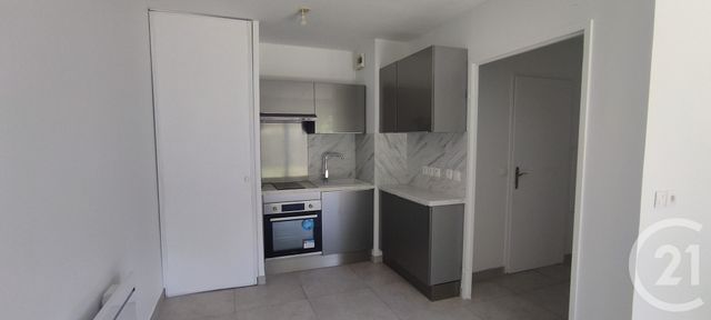 Appartement F1 à louer - 1 pièce - 26.8 m2 - ST GERMAIN LES CORBEIL - 91 - ILE-DE-FRANCE - Century 21 Martinot Immobilier