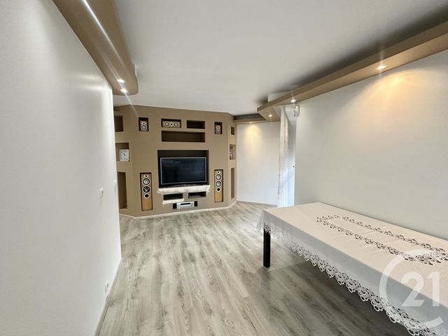 Appartement F4 à vendre - 4 pièces - 94.0 m2 - GRIGNY - 91 - ILE-DE-FRANCE - Century 21 Martinot Immobilier