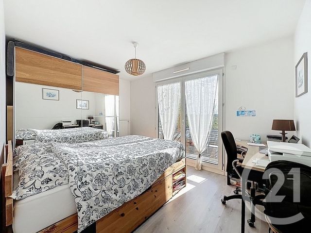 Appartement F3 à vendre - 3 pièces - 63.03 m2 - ST PIERRE DU PERRAY - 91 - ILE-DE-FRANCE - Century 21 Martinot Immobilier