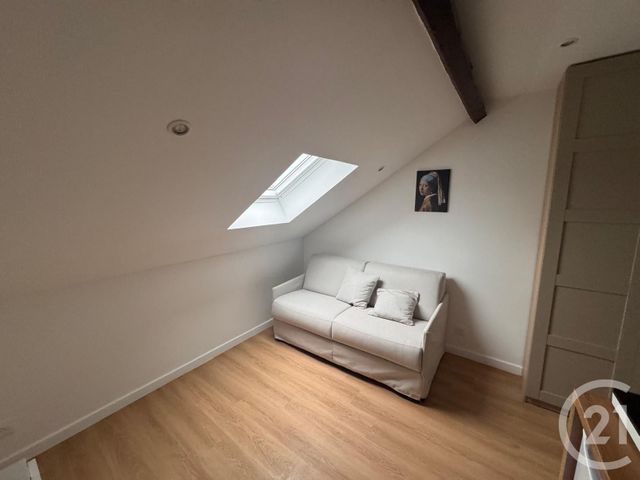 Appartement Studio à louer - 1 pièce - 9.88 m2 - CORBEIL ESSONNES - 91 - ILE-DE-FRANCE - Century 21 Martinot Immobilier