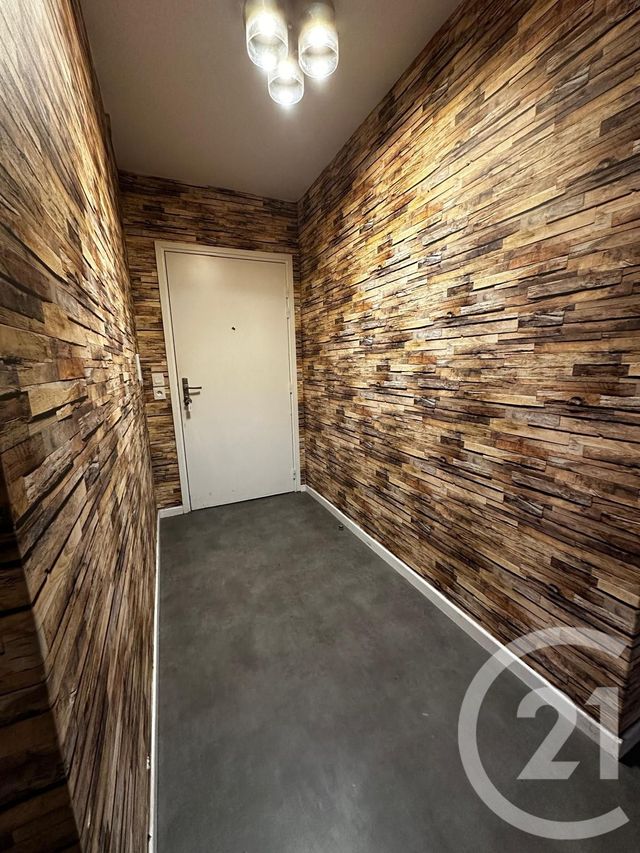 Appartement F5 à louer - 5 pièces - 91.04 m2 - CORBEIL ESSONNES - 91 - ILE-DE-FRANCE - Century 21 Martinot Immobilier