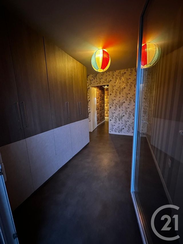 Appartement F5 à louer - 5 pièces - 91.04 m2 - CORBEIL ESSONNES - 91 - ILE-DE-FRANCE - Century 21 Martinot Immobilier