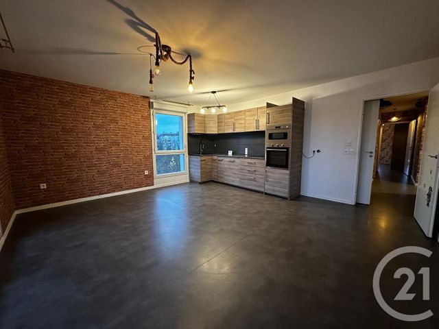 Appartement F5 à louer - 5 pièces - 91.04 m2 - CORBEIL ESSONNES - 91 - ILE-DE-FRANCE - Century 21 Martinot Immobilier