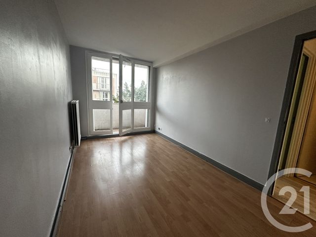 Appartement F3 à louer - 3 pièces - 64.64 m2 - CORBEIL ESSONNES - 91 - ILE-DE-FRANCE - Century 21 Martinot Immobilier