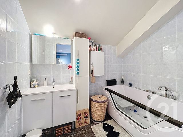 Appartement F4 à vendre - 4 pièces - 125.0 m2 - CORBEIL ESSONNES - 91 - ILE-DE-FRANCE - Century 21 Martinot Immobilier