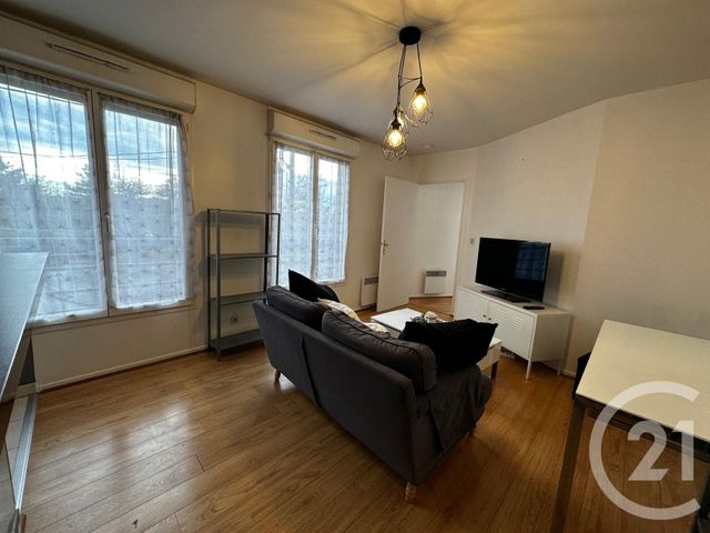 Appartement F2 à louer - 2 pièces - 36.52 m2 - CORBEIL ESSONNES - 91 - ILE-DE-FRANCE - Century 21 Martinot Immobilier