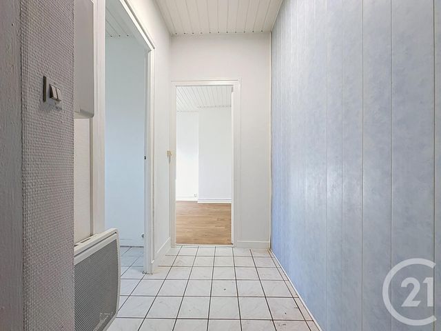 Appartement F2 à louer - 2 pièces - 31.63 m2 - CORBEIL ESSONNES - 91 - ILE-DE-FRANCE - Century 21 Martinot Immobilier