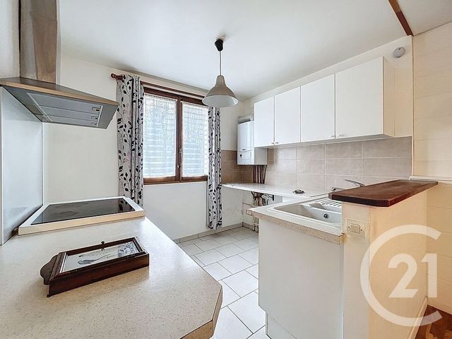 Appartement F3 à vendre - 3 pièces - 70.92 m2 - CORBEIL ESSONNES - 91 - ILE-DE-FRANCE - Century 21 Martinot Immobilier