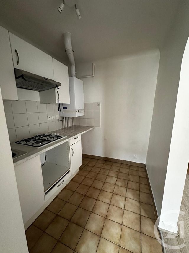 Appartement F1 à louer - 1 pièce - 34.62 m2 - CORBEIL ESSONNES - 91 - ILE-DE-FRANCE - Century 21 Martinot Immobilier