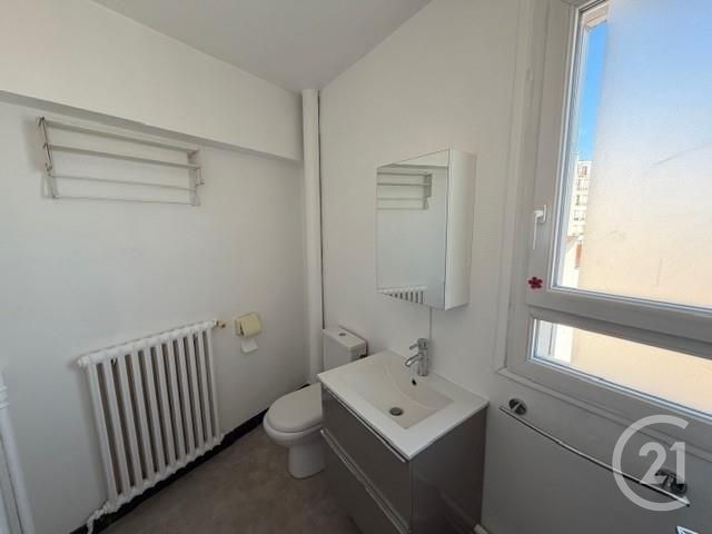 Appartement F1 à louer - 1 pièce - 31.0 m2 - MAISONS ALFORT - 94 - ILE-DE-FRANCE - Century 21 Martinot Immobilier