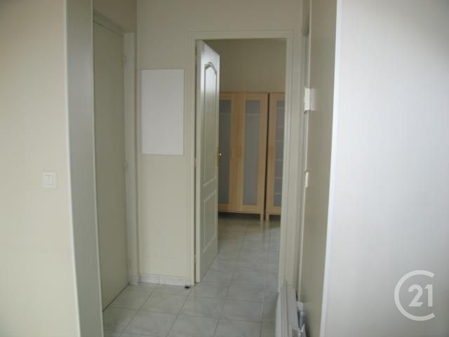 Appartement F2 à louer - 2 pièces - 30.9 m2 - CORBEIL ESSONNES - 91 - ILE-DE-FRANCE - Century 21 Martinot Immobilier