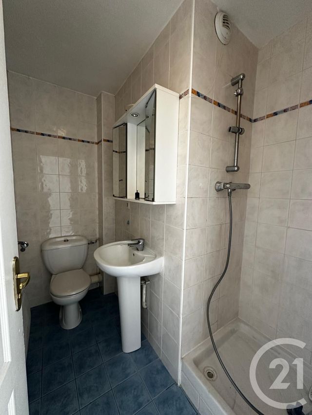 Appartement F2 à louer - 2 pièces - 30.9 m2 - CORBEIL ESSONNES - 91 - ILE-DE-FRANCE - Century 21 Martinot Immobilier