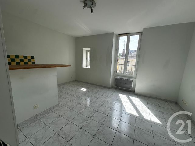 Appartement F2 à louer - 2 pièces - 30.9 m2 - CORBEIL ESSONNES - 91 - ILE-DE-FRANCE - Century 21 Martinot Immobilier