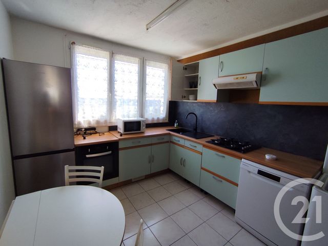 Appartement F3 à louer - 3 pièces - 64.63 m2 - CORBEIL ESSONNES - 91 - ILE-DE-FRANCE - Century 21 Martinot Immobilier